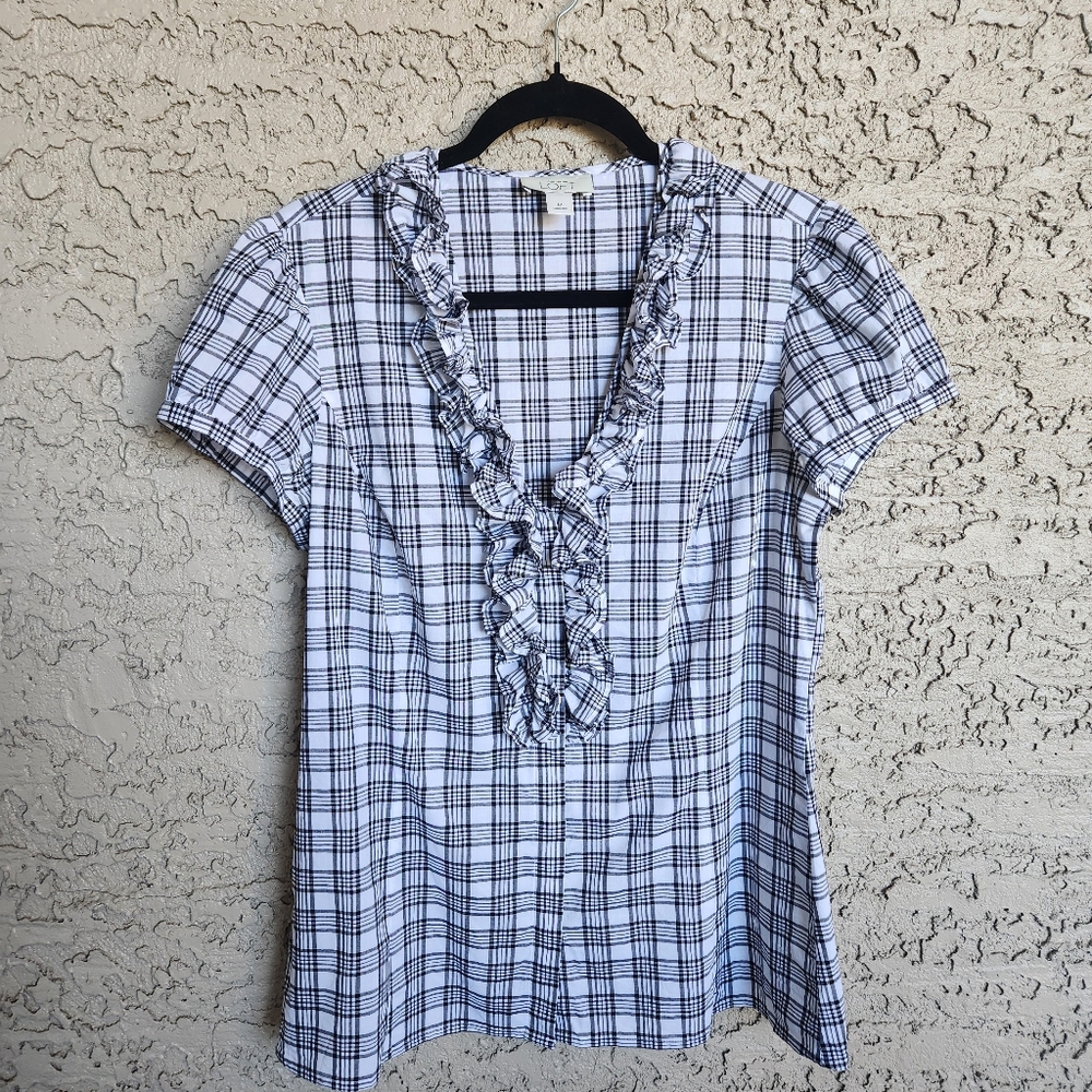 Women’s Black & White Plaid Ruffle V-Neck Top